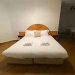 Val Colla Oda ve Kahvaltı Lugano