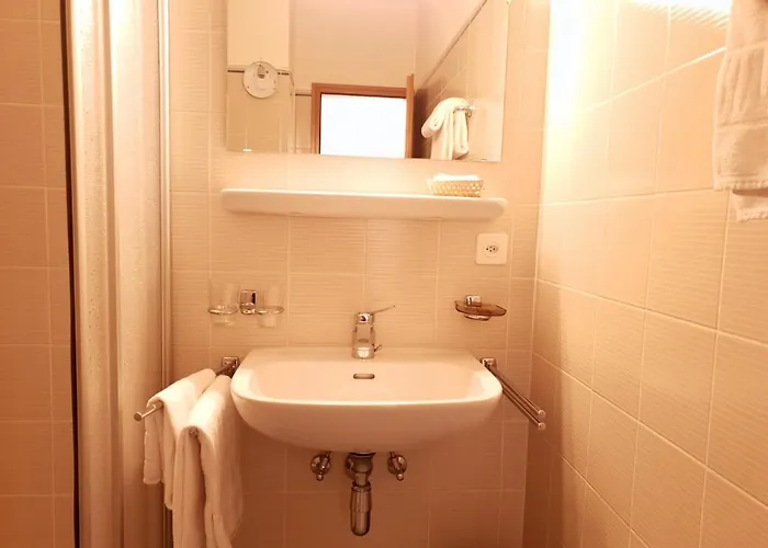 Val Colla Oda ve Kahvaltı