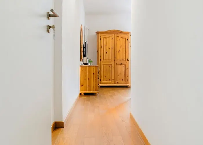 Val Colla Oda ve Kahvaltı Lugano