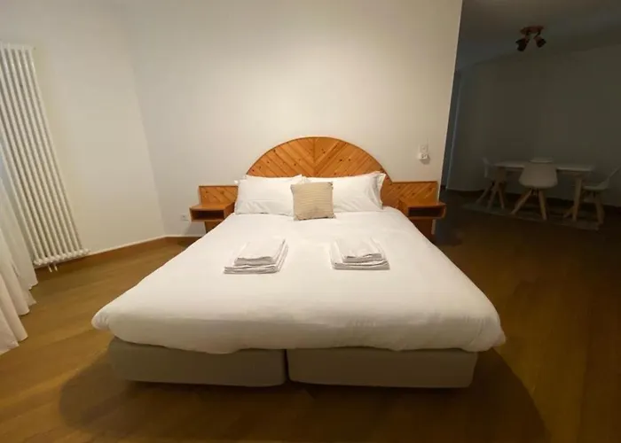 Val Colla Oda ve Kahvaltı Lugano