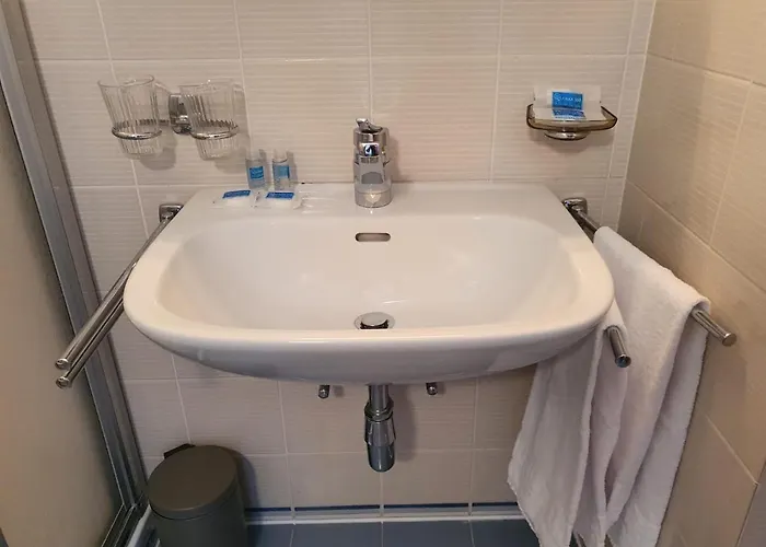 Val Colla לינה וארוחת בוקר