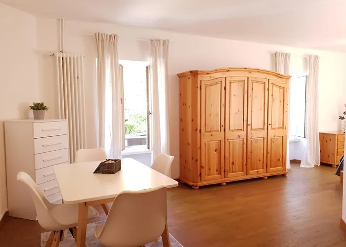 Val Colla לינה וארוחת בוקר