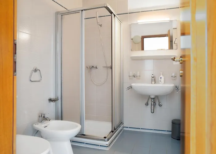 לינה וארוחת בוקר Val Colla